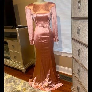 Bariano satin pink dress brand new
